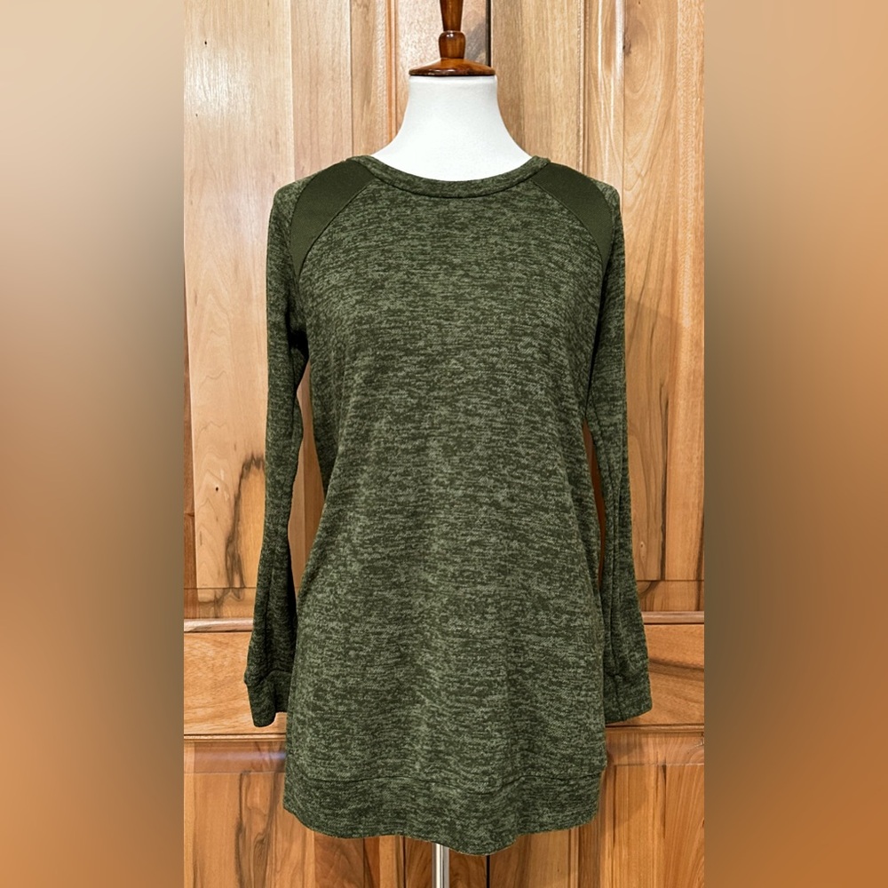 Active Pro - Forest Green Long-Sleeve Henley, Elbow Patches & Pockets, EUC, S